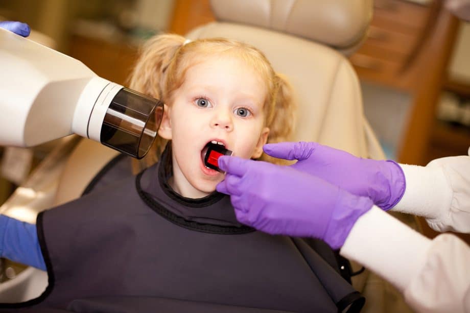 At What Age Should Children Begin Going to The Dentist