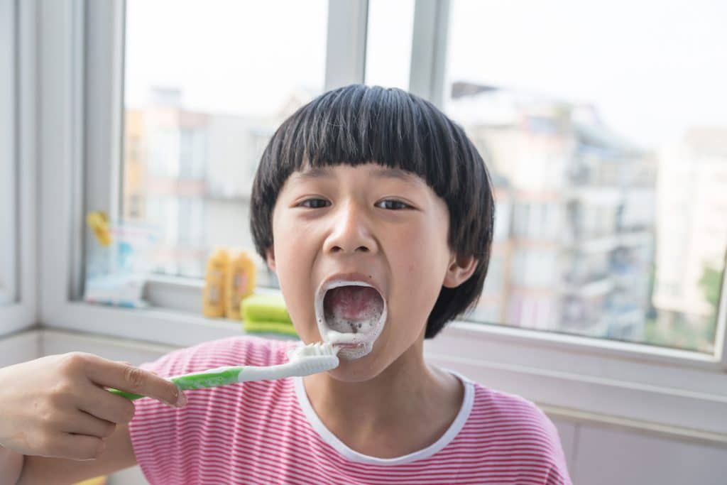 what-are-the-best-foods-to-eat-after-pediatric-tooth-extraction